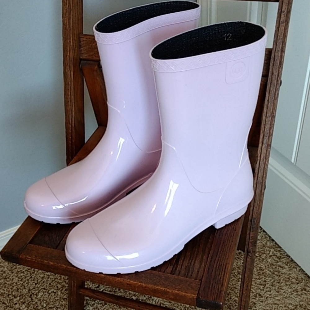 Women's Size 12 UGG Rain Boots